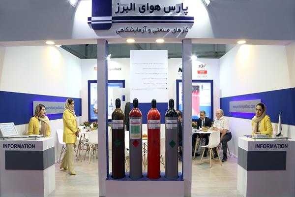 بیست و سومین نمایشگاه نفت گاز و پتروشیمی ایران 31