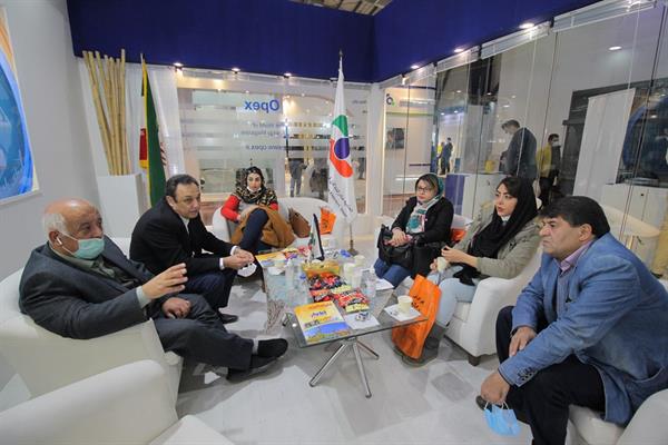 بیست و پنجمین نمایشگاه نفت و گاز 37