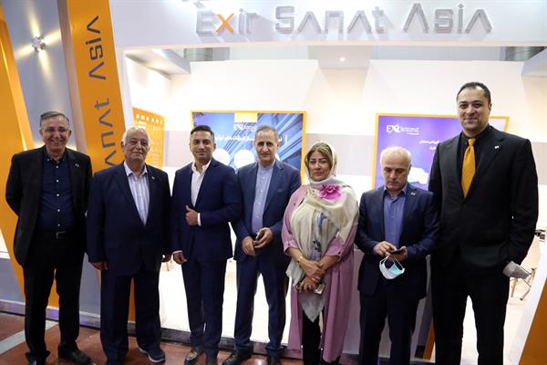 بیست و سومین نمایشگاه نفت گاز و پتروشیمی ایران 43