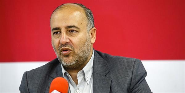 وجود وزارت بازرگانی سم است/تفکیک وزارت صنعت فاقد توجیه است