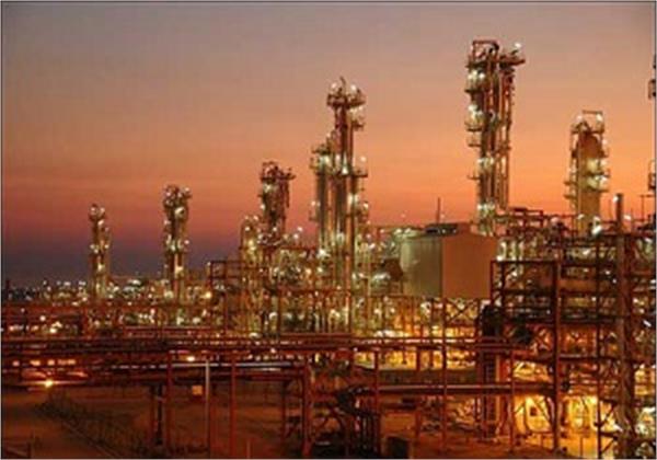 رقابت برای دستیابی به بازار پتروشیمی ایران/کسب سود سالانه 26میلیارد دلار در پتروشیمی
