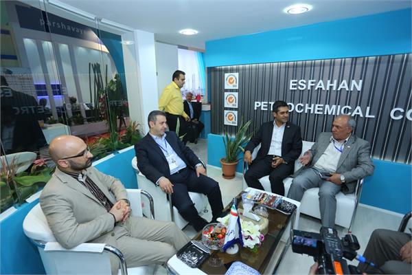 روز سوم بیست و یکمین  نمایشگاه نفت،گاز و پتروشیمی 3