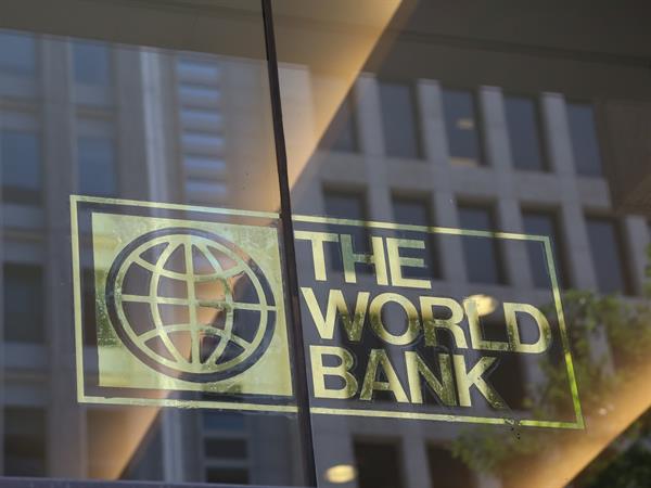 World Bank forecasts 0.6% GDP growth for Iran in 2015