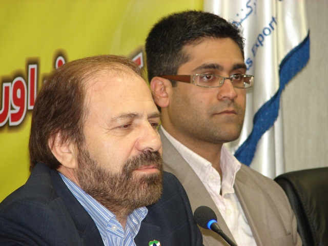 نشست خبری حسن خسروجردی، رییس هیات مدیره صادر کنندگان فراورده های نفت، گاز و پتروشیمی ایران